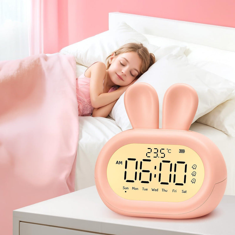 Reloj Despertador Infantil Conejito – Triple Alarma y Luz Nocturna Rosado
